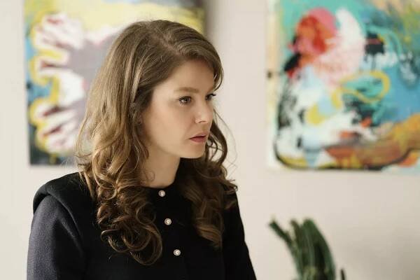 Camdaki Kız - Episode 33 - Z filmu - Burcu Biricik