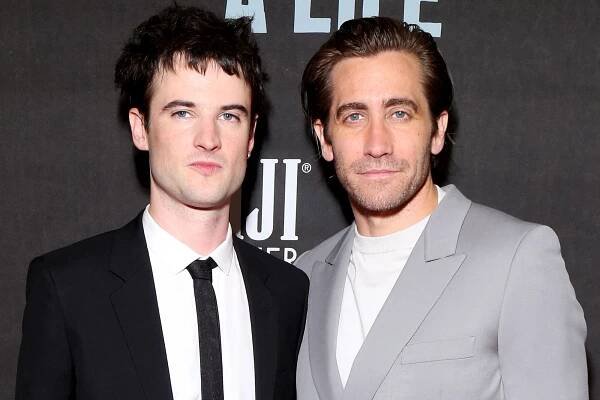 Tom Sturridge and Jake Gyllenhaal