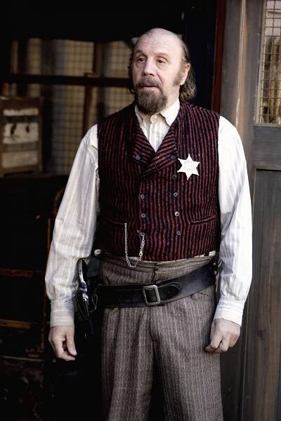 Deadwood - Noc amatérů - Z filmu - Dayton Callie