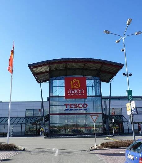 Soubor:Avion Shopping Park Brno, vchod.JPG – Wikipedie