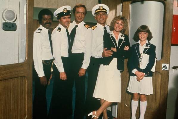 Ted Lange, Fred Grandy, Bernie Kopell, Gavin MacLeod, Lauren Tewes and Jill Whelan on the set of "The Love Boat."