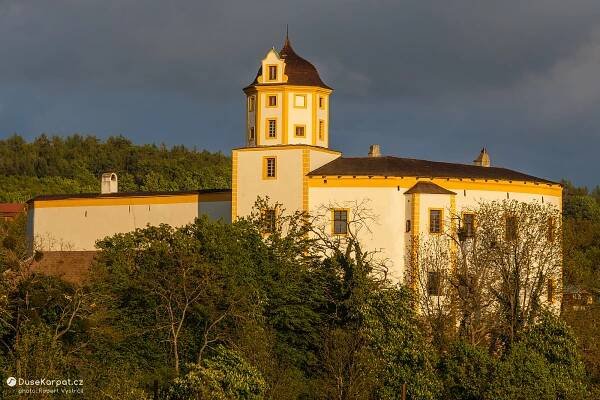 Hrad Malenovice | DušeKarpat.cz