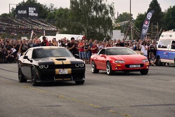 Fotogalerie 2022 | Hradecká V8 - Sraz Amerických vozů