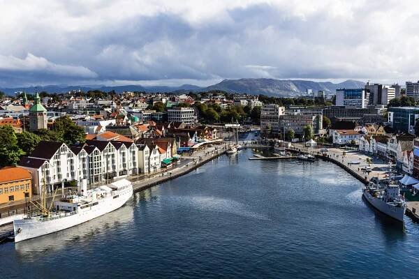 Stavanger: přístavní město v jihozápadním Norsku