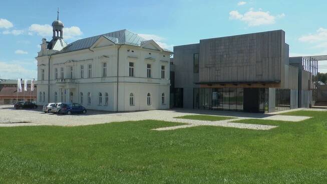 PROBÍHÁ PRVNÍ ETAPA REVITALIZACE PARKU U KULTURNÍHO CENTRA