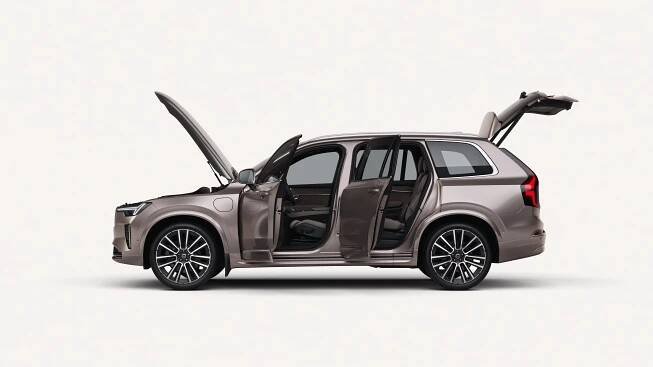 Prohlédněte si podrobné specifikace plug-in hybridního modelu XC90