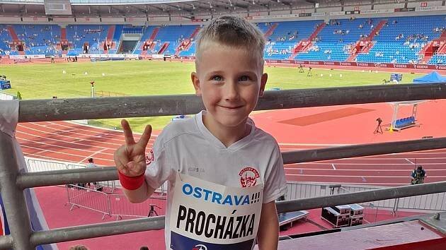 Běžecký talent z Olomouce? Fotbalista Nových Sadů běžel finále Čokoládové tretry