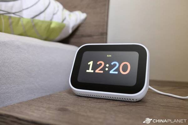 Recenzia Xiaomi Mi Smart Clock - inteligentné hodiny s Google Asistentom