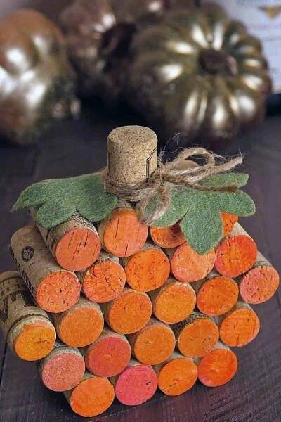 DIY Wine Cork Pumpkin