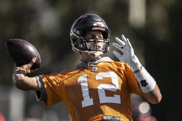 Brady, Bucs face big challenge in Saints — Gary Shelton Sports