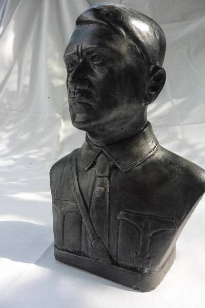 Busta Adolf Hitler
