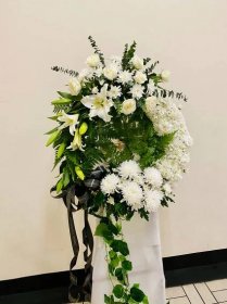 Condolence Wreath WTH 02