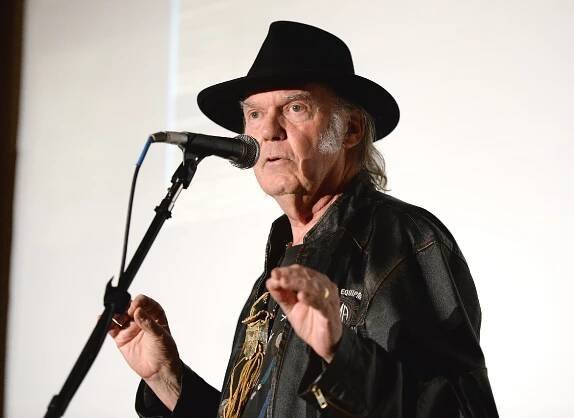 Neil Young Delivers Epic Grammy Speech to the Producers & Engineers Wing
