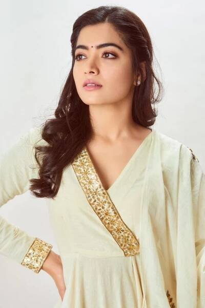 90+ Lovely Photos of Rashmika Mandanna - Filmi tamasha