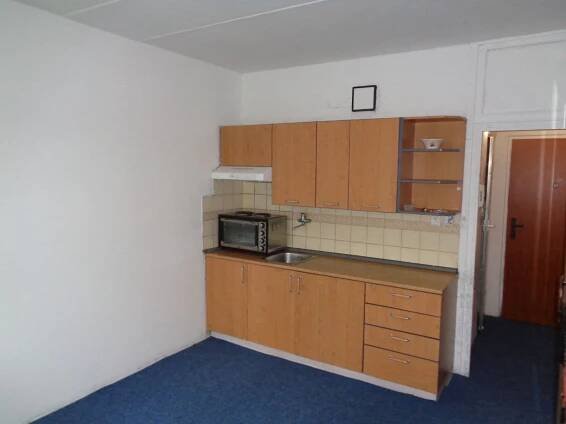 Pronájem bytu 1+kk 20 m², Šeříková, Cheb, Karlovarský kraj