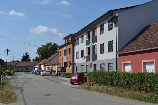 Soubor:Rajhradice - ulice Opatovická, obr03.jpg