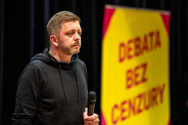Rakušan v Havířově zakončil své turné debat, ty teď převezmou Nerudová a Farský