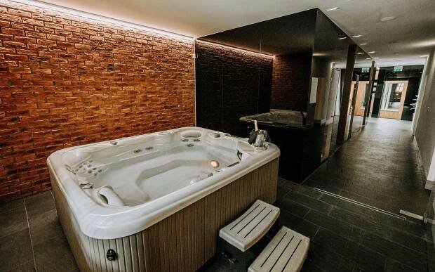 Banská Štiavnica: Dovolená v Penzionu Banský Dom *** s polopenzí a vstupem do wellness (vířivka, 2 sauny)