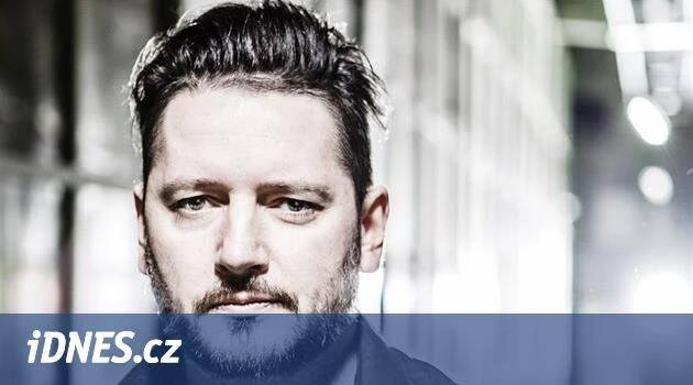 AUDIO: Zatímco Lucie chystá turné, Kollerův kytarista natočil sólo - iDNES.cz