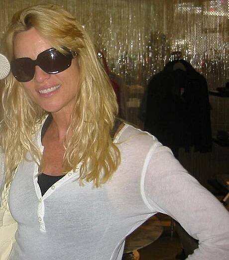 Nicollette Sheridan - Wikipedia