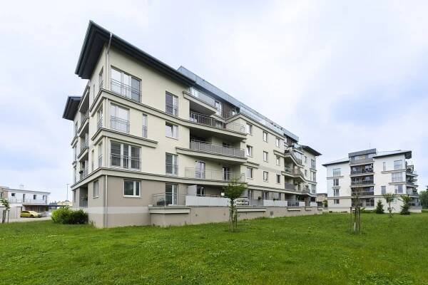 Prodej bytu v Nových Ohrazenicích – U Sportovní školy 371, Ohrazenice, Pardubice | petrtichy.cz