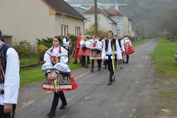 Martinské hody 2014 - Oficiální stránka obce Dolní Loučky
