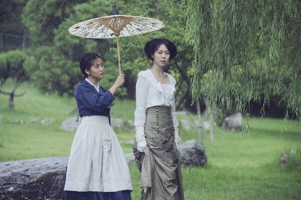 Komorná - Z filmu - Tae-ri Kim, Min-hee Kim