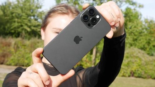 iPhone 15 Pro Max recenze: Apple to zase dokázal...