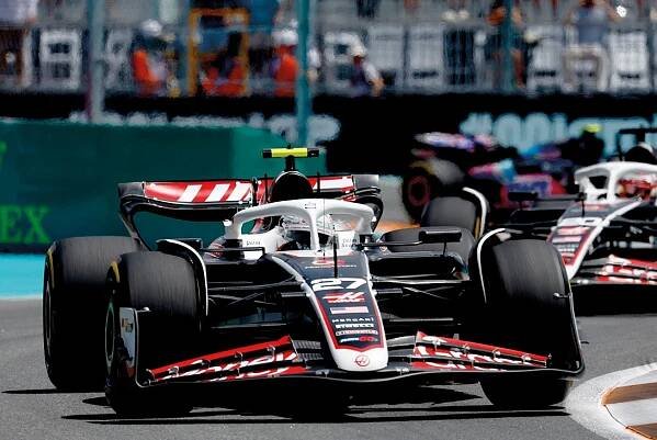 Haas F1 Team VF24 #27 N.Hulkenberg 8th US GP 2024 1:43 Spark