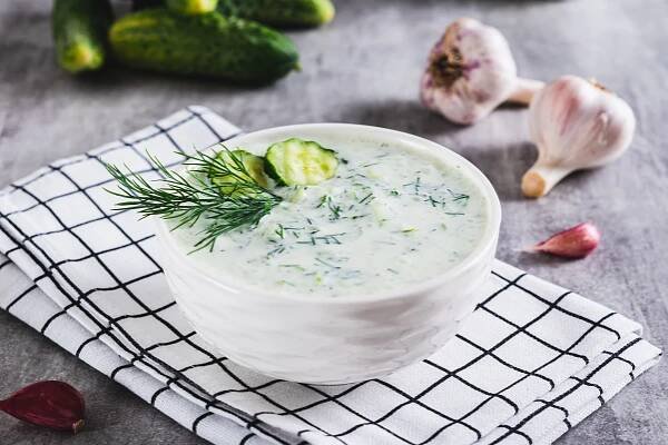 tzatziki_shutterstock_2498351797.jpg - fotografie 8