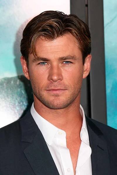 Messy Side Sweep Chris Hemsworth Haircut