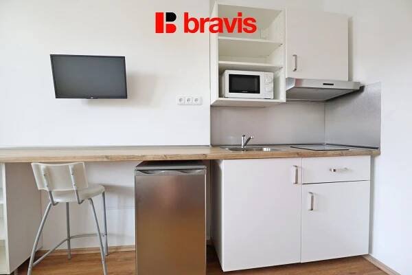 Pronájem bytu 1+kk 17 m², Chaloupky, Popůvky