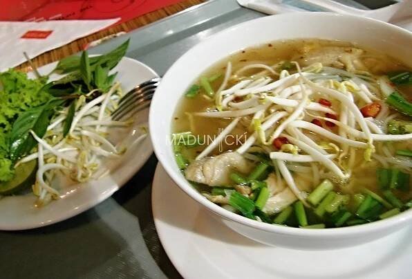 Pho Bo (Vietnamský vývar)