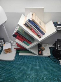 Regál police na knihy, ozdoby stojící na stůl, stolní deska- příruční pozice mix Hloubka nábytku 23 cm