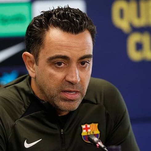 Xavi says Barca project behind decision to stay, not money