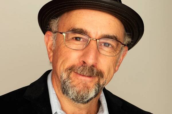 32 Facts About Richard Schiff