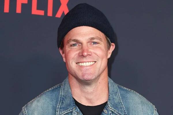 Stephen Amell attends the Los Angeles Premiere Of Netflix's 