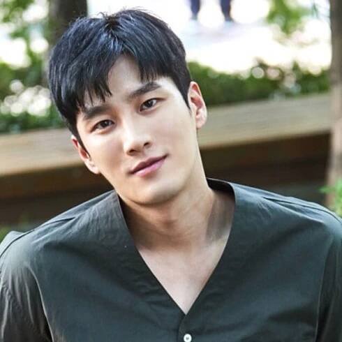 Ahn Bo Hyun 12