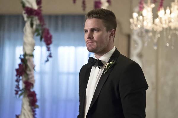 Arrow - Zlomená srdce - Z filmu - Stephen Amell