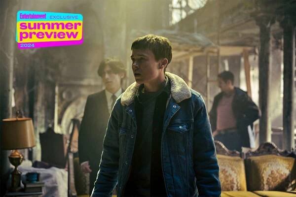 The Umbrella Academy showrunner previews the 'madness and chaos' of final season