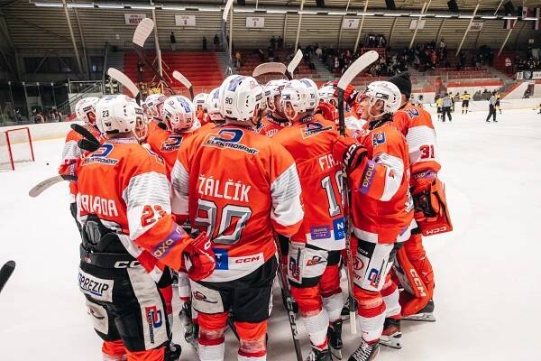 HC DYNAMO PARDUBICE – Na béčko za stejné ceny jako v základní části! Statruje prodej vstupenek na čtvrtfinále Maxa ligy