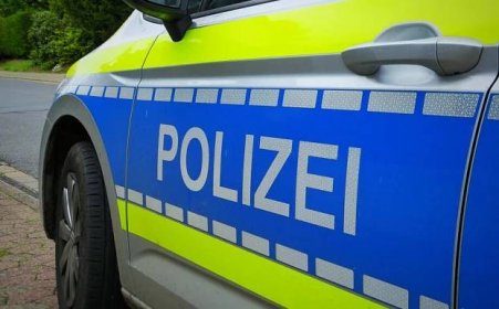 Policisté zasahují ve škole v Hamburku, dva žáci měli pistolí ohrožovat učitelku (Aktualizováno)
