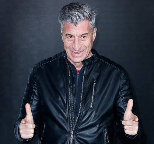 Maurizio Cattelan. Art De Vivre