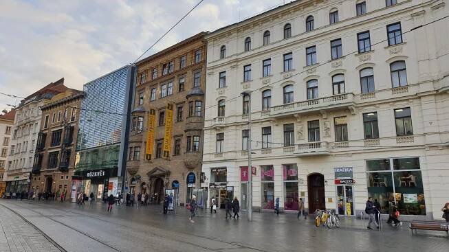 Brno: jeho pasáže, zkratky a průchody V.