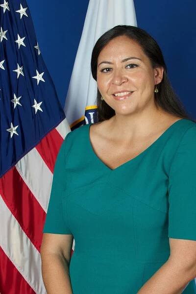 Alejandra Ceja