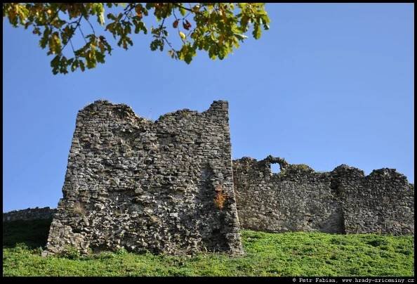 Šarišský hrad / hrady-zriceniny.cz