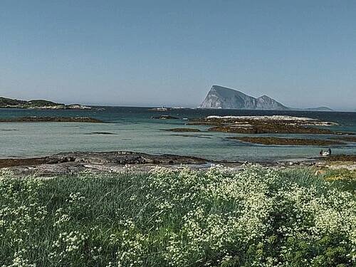Håja [no] seen from Sommarøy