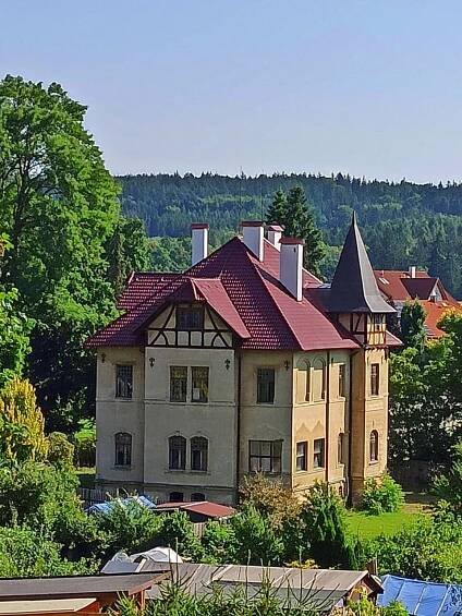 Soubor:Holoubkov, Vila ředitele železáren (2).jpg – Wikipedie
