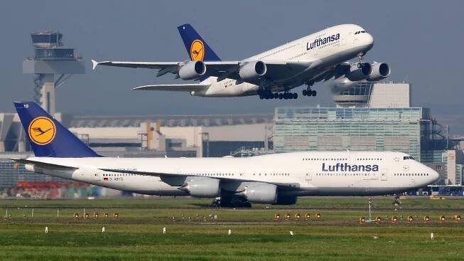 The Airbus A380 vs Boeing 747 – Which Plane Is Best?