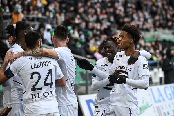 Rennes rozdrtilo Bordeaux 6:0, Marseille odmítlo posun na druhý flek